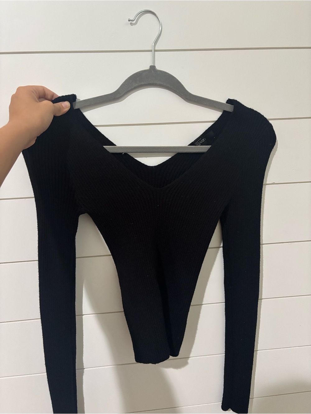 Forever 21 Black Ribbed V-Neck Slim Long Sleeve Top